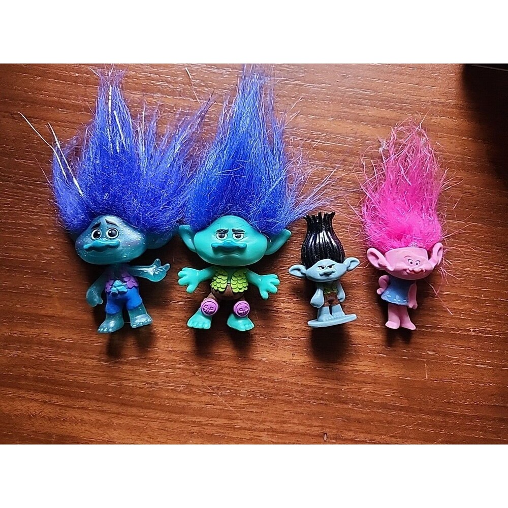 4 Disney Trolls Characters 3 Branch & 1 Poppy 2-3 inches All different